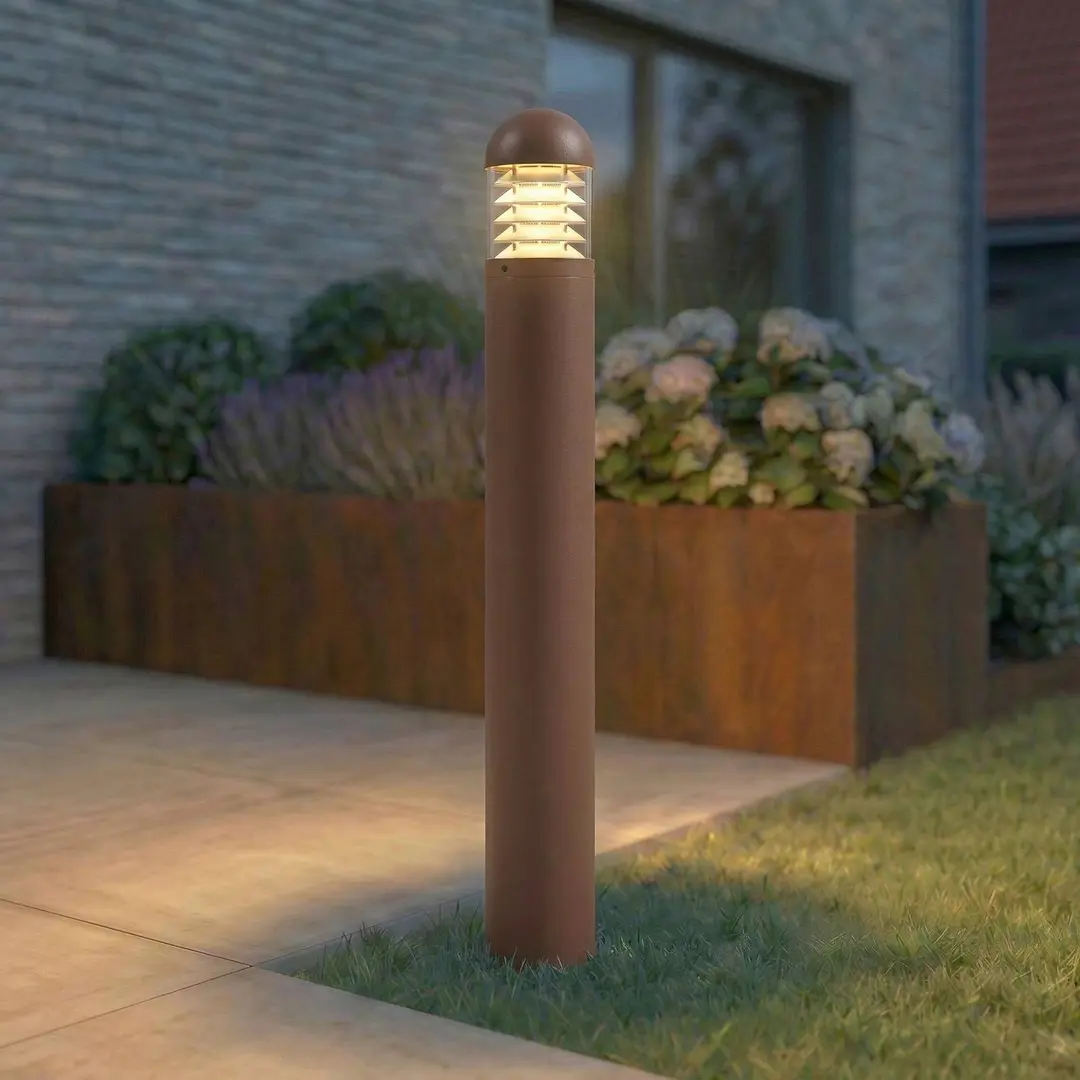 Lucande LED-Wegeleuchte Skagena, braun, Höhe 90 cm, IP54