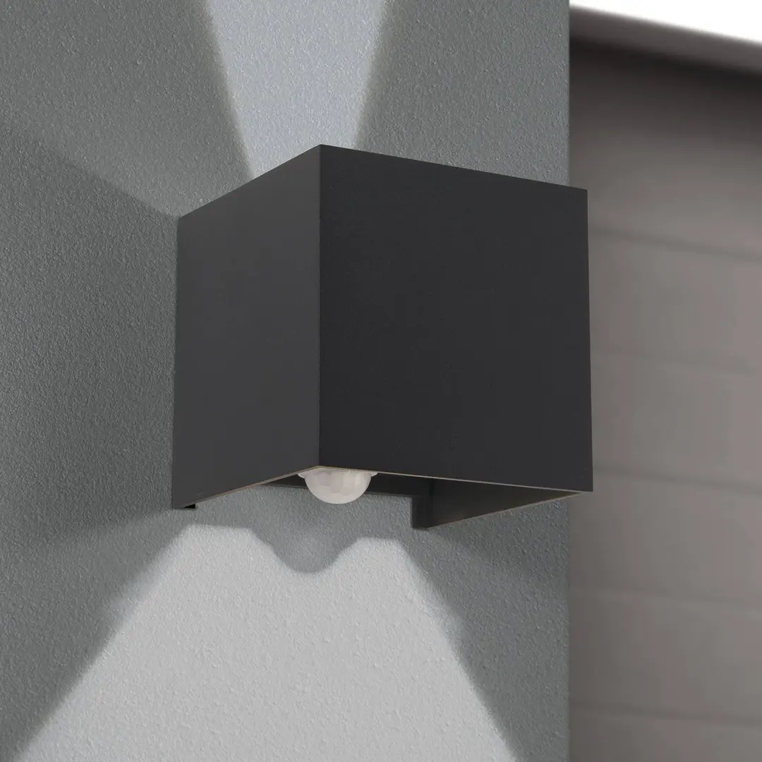 Orion LED-Außenwandleuchte Cube-S, anthrazit, Metall, Sensor