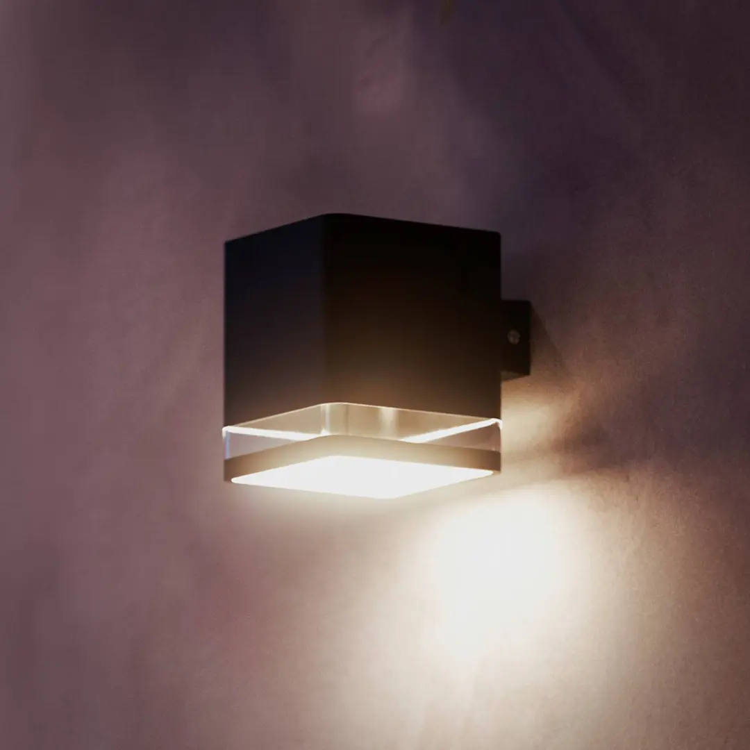 Philips LED-Solar-Außenwandleuchte Virona, schwarz, IP44