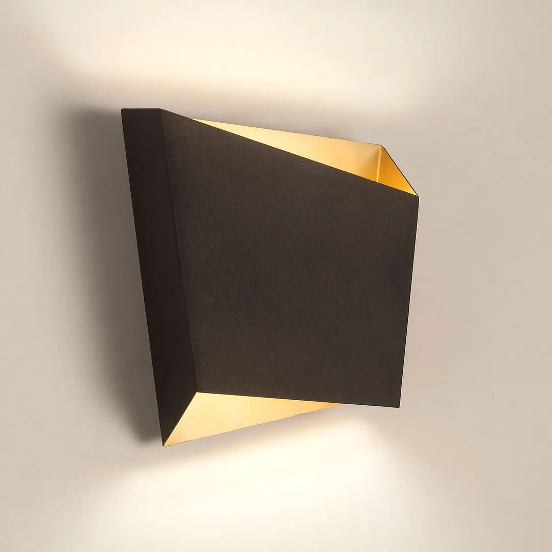 Mantra Iluminación Wandleuchte Asimetric aus Stahl, schwarz