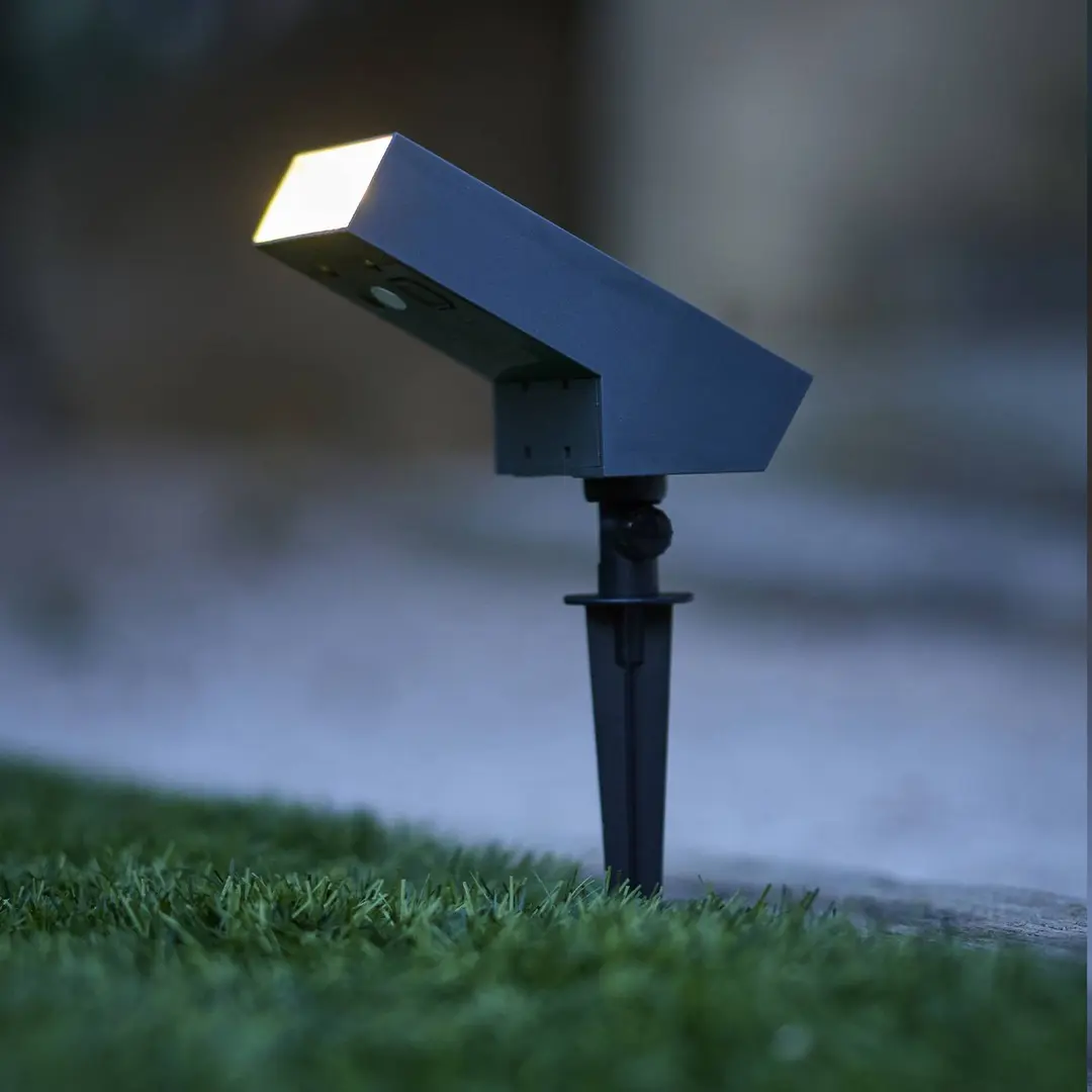 Lumisky LED-Solar-Erdspießstrahler Soltek, anthrazit, Länge 13 cm
