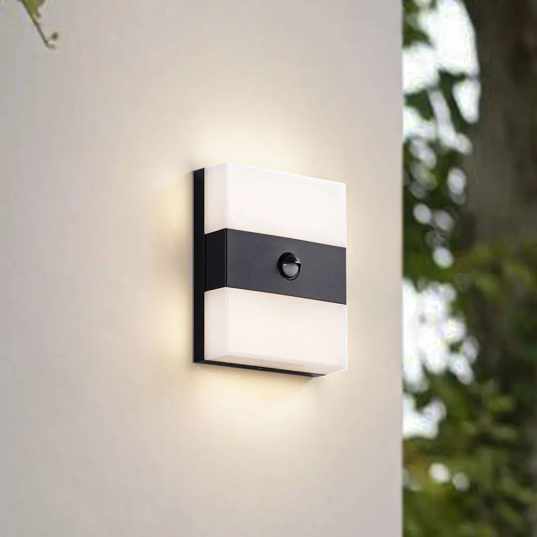 Prios LED-Außenwandleuchte Teekon, anthrazit, Sensor, IP44
