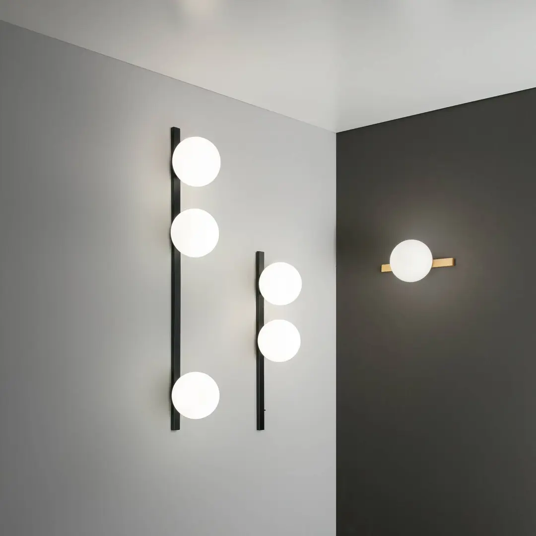 Luce Ambiente Design Wandlampe Enoire, Höhe 90 cm, schwarz, Metall/Glas, 3-flg.