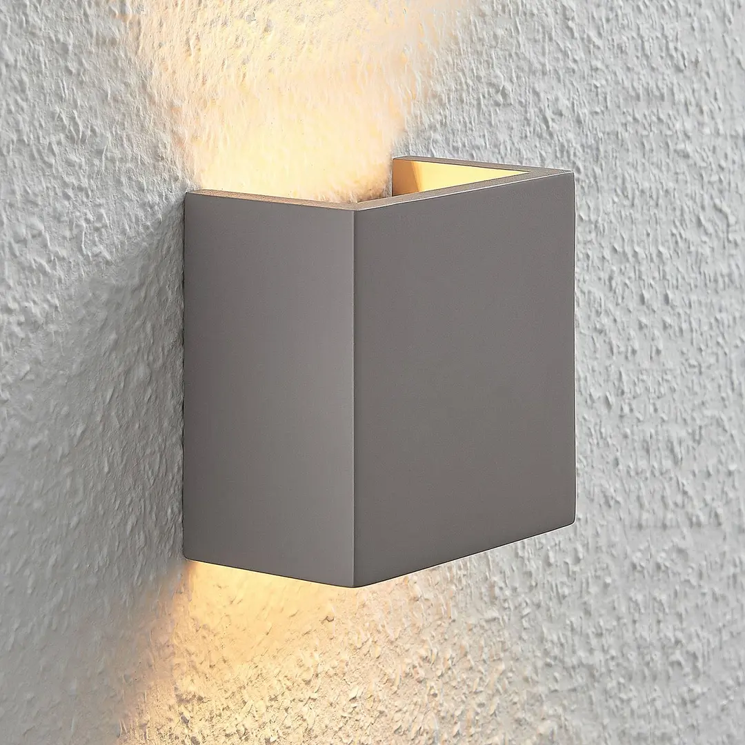 LINDBY Beton-Wandleuchte Smira in Grau, 12,5 x 12,5 cm