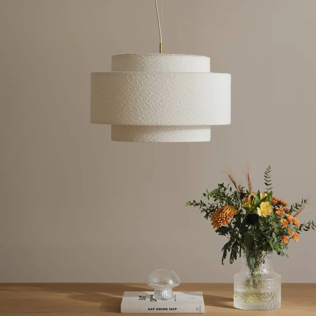 Globen Lighting Hängeleuchte Noah Bouclé, Ø 50 cm, weiß