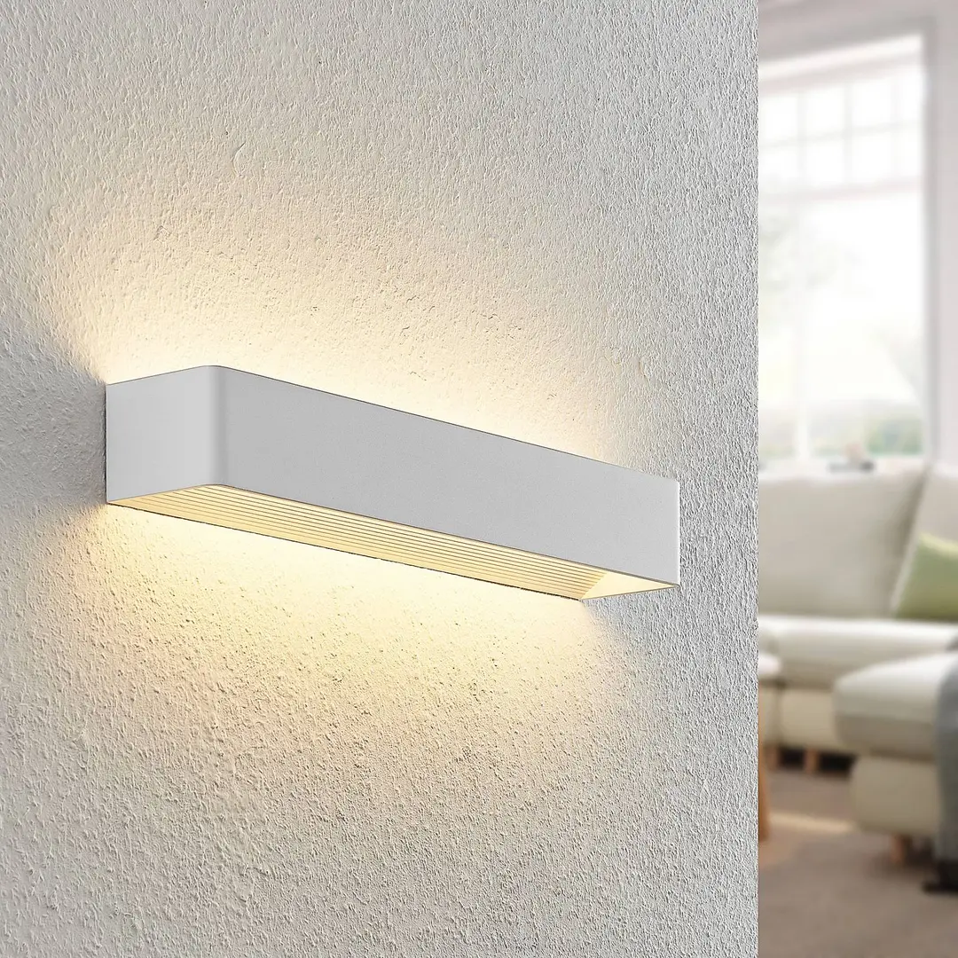 Arcchio LED-Wandlampe Karam, 53 cm, weiß, Metall, up/down