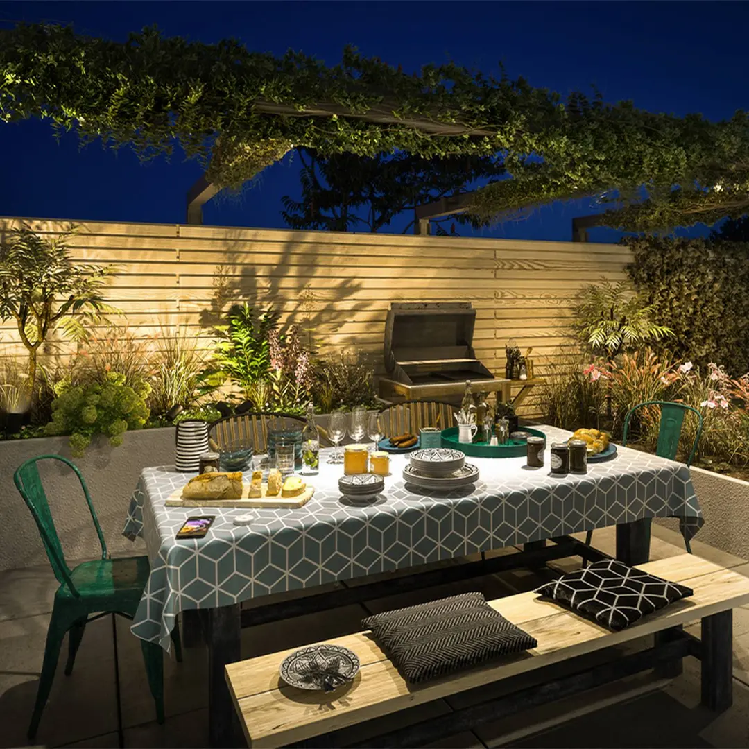 Philips LED-Solar-Wandleuchte Shroud, schwarz/klar, 2er-Pack