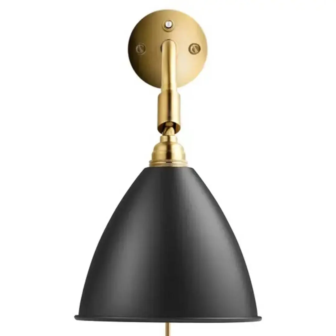 GUBI Wandleuchte Bestlite BL7, schwarz/messing, Ø 16 cm, E14
