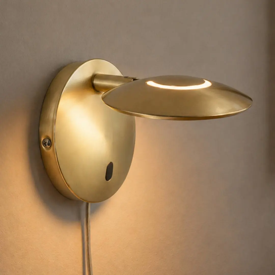 Steinhauer LED-Wandlampe Zenith 2, messingfarben, CCT, Metall, Stecker