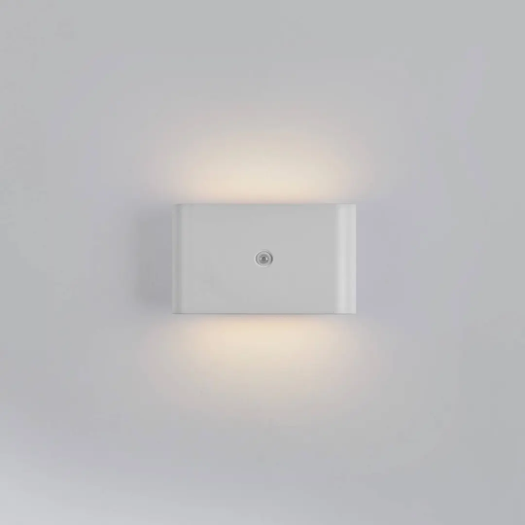 JUST LIGHT. GmbH JUST LIGHT. LED-Akku-Wandleuchte Ziddy, weiß, Sensor 3.000 K