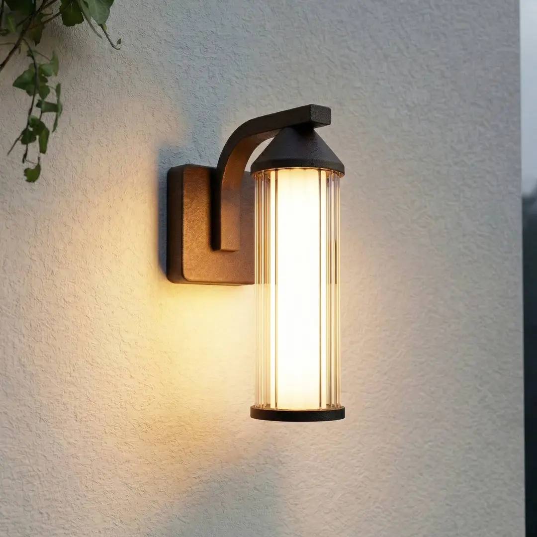 Lindby LED-Außenwandleuchte Neravio, rost, Höhe 26 cm, IP54
