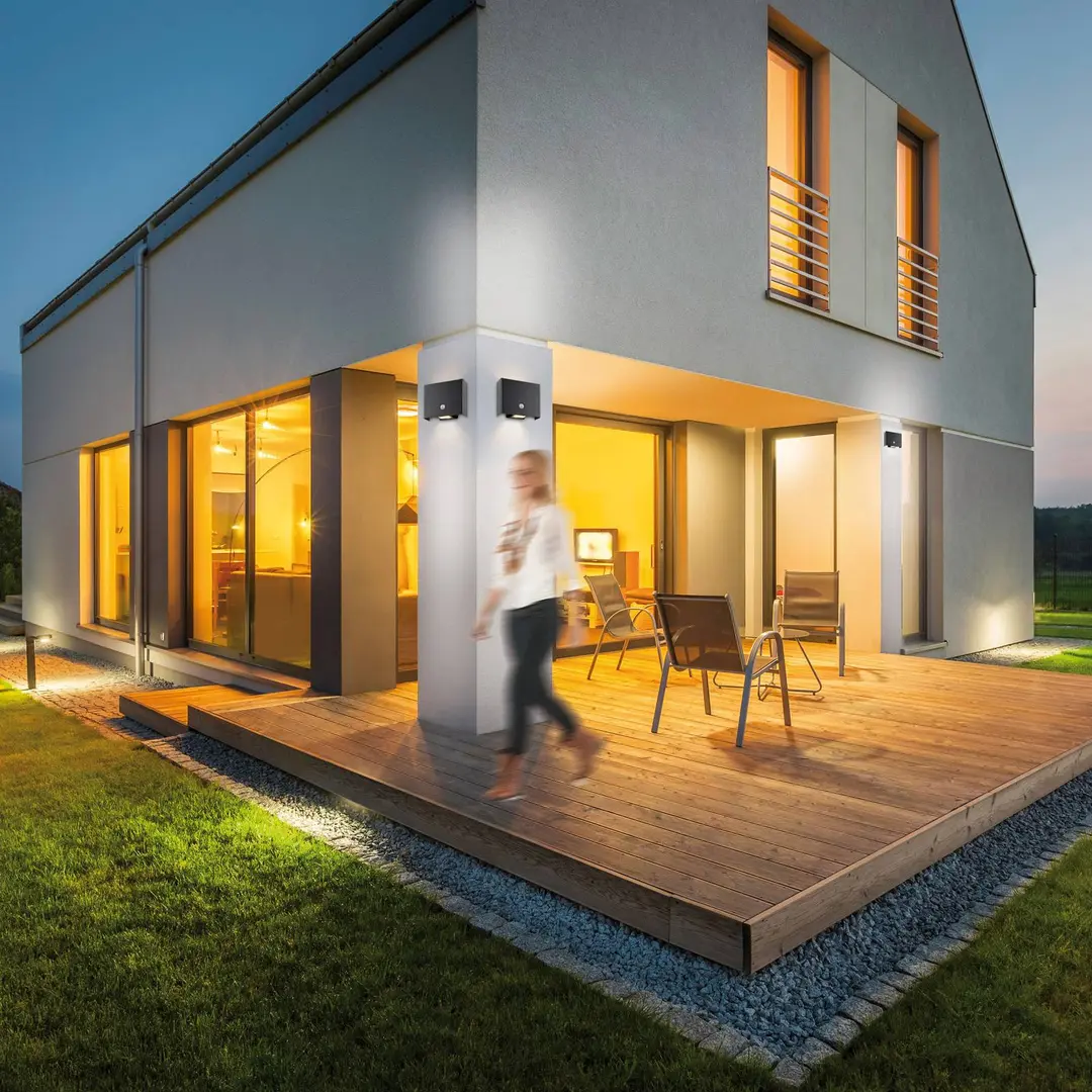 JUST LIGHT. GmbH JUST LIGHT. LED-Sensor-Außenwandlampe Amin, Akku schwarz Alu