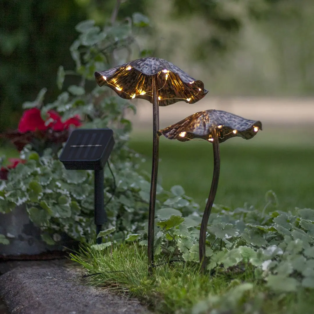 STAR TRADING LED-Solar-Dekoleuchte Lumini, braun/bronze, Erdspieß, Metall