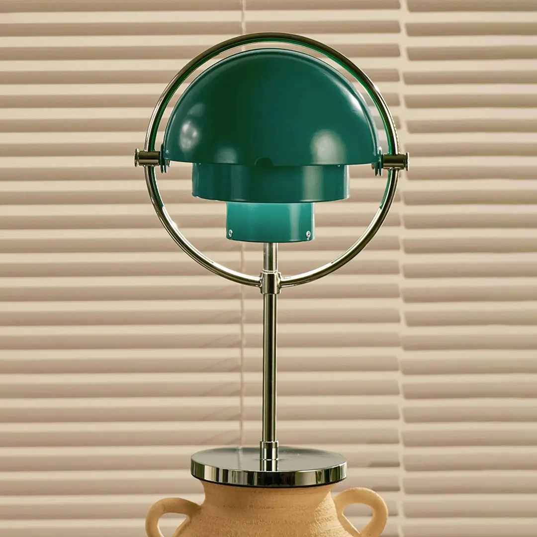 GUBI Akku-Tischleuchte Multi-Lite, chrom/blaugrün, 30 cm