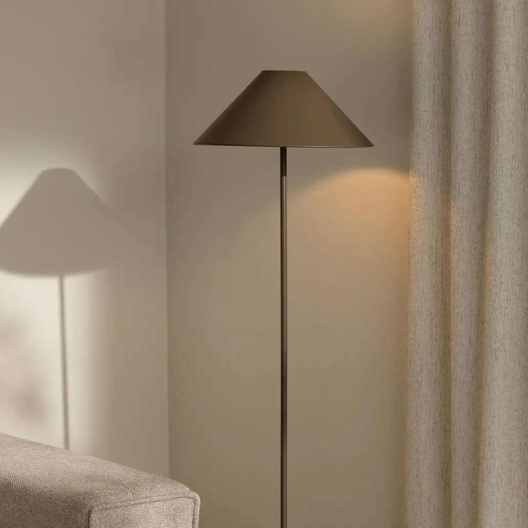 Globen Lighting Stehleuchte Cannes, braun, Metall, 140 cm