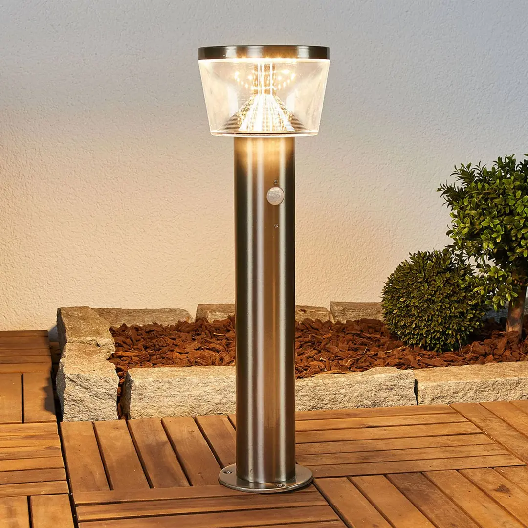 Lindby LED-Solar-Sockelleuchte Antje, Bewegungsmelder, IP44