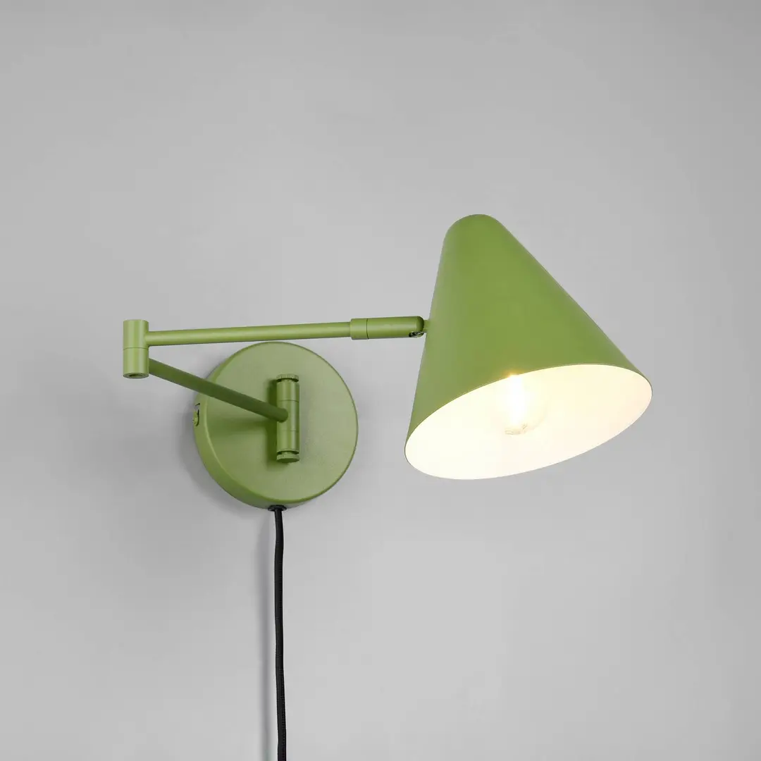 Trio Lighting Wandleuchte Cosima, grün, Ausladung 54 cm, Metall