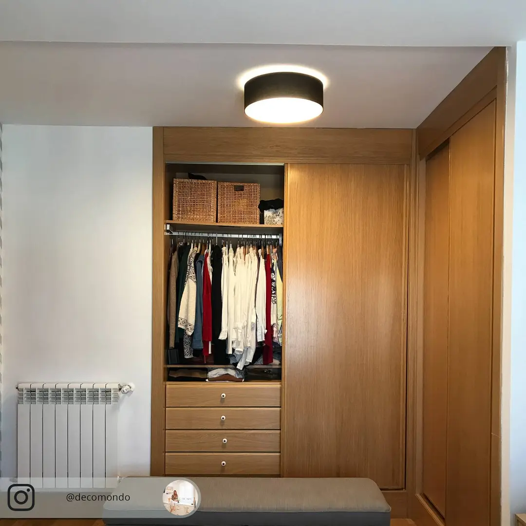 LINDBY Stoff-Deckenlampe Coleen in Schwarz, innen gold