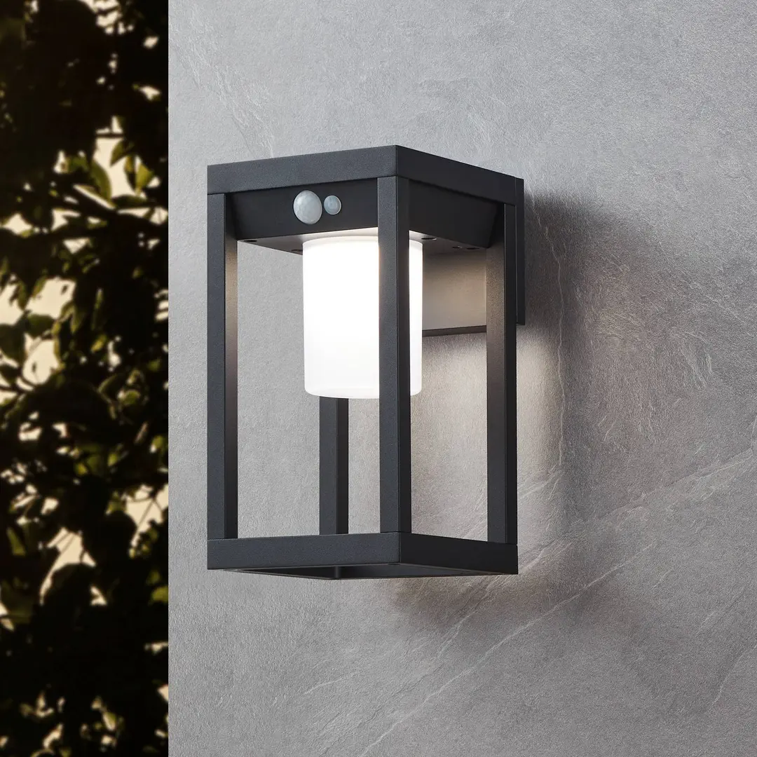 EGLO Solar-LED-Außenwandleuchte Martano mit Sensor