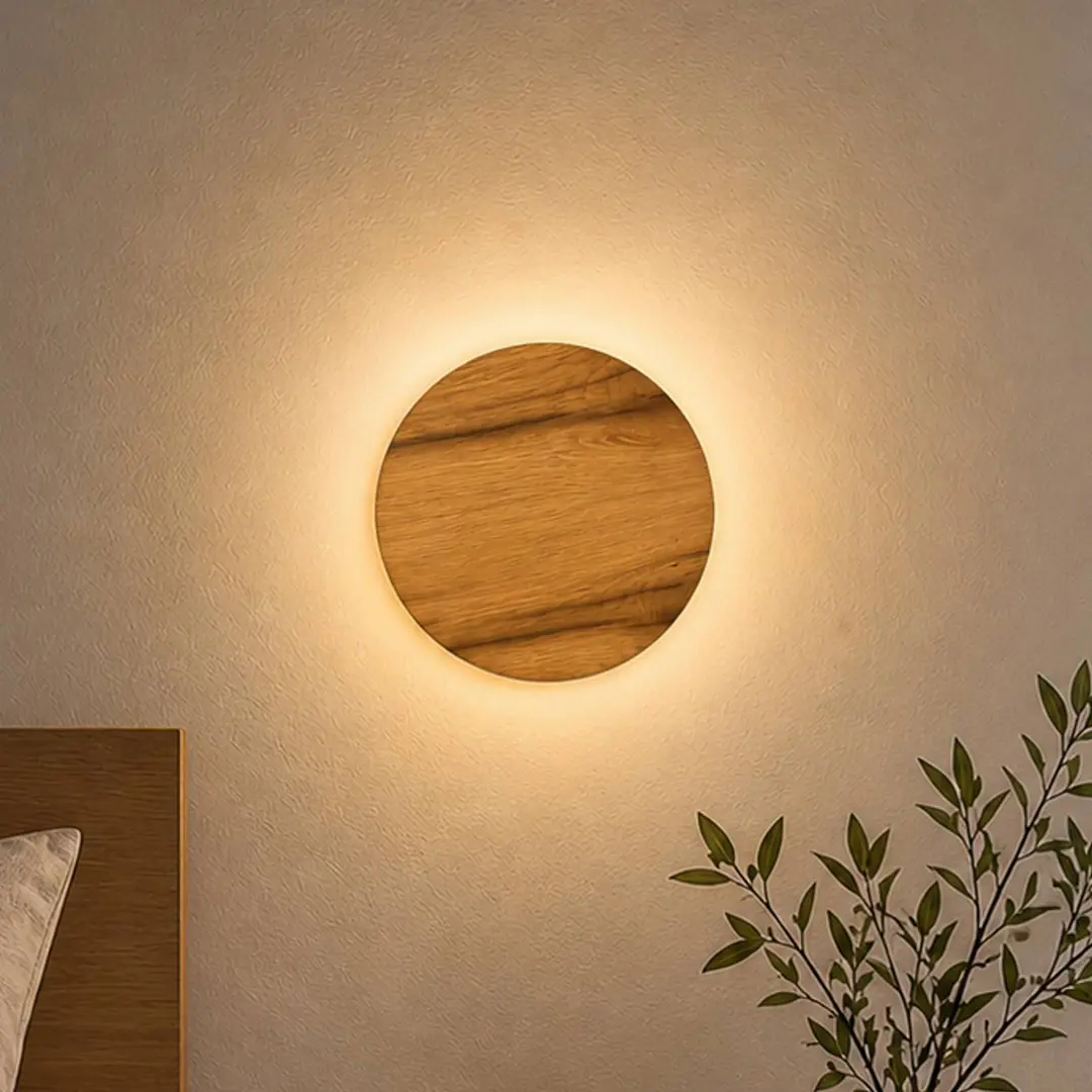 Elobra LED-Wandleuchte Havana S, Asteiche/Metall, Ø 19 cm, IP44