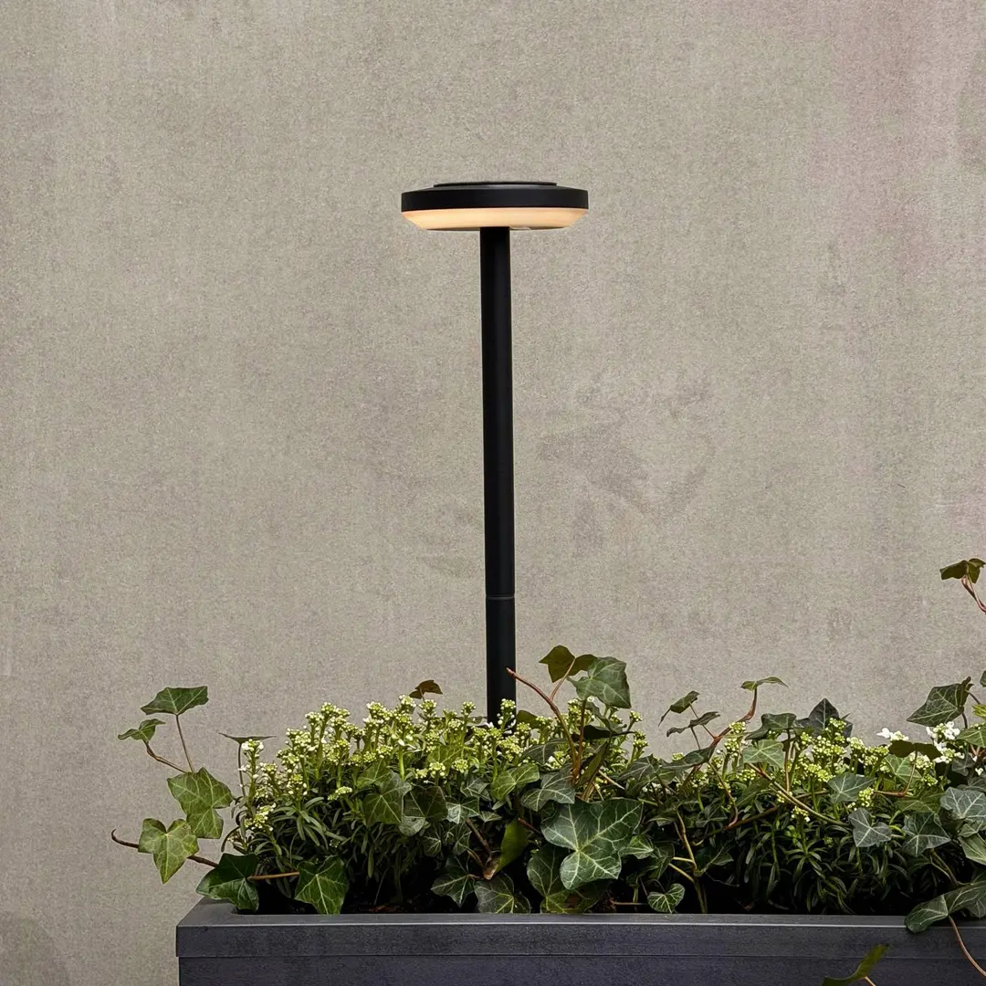 Dyberg Larsen LED-Solar-Wegelampe Otera 50cm, Erdspieß, IP44