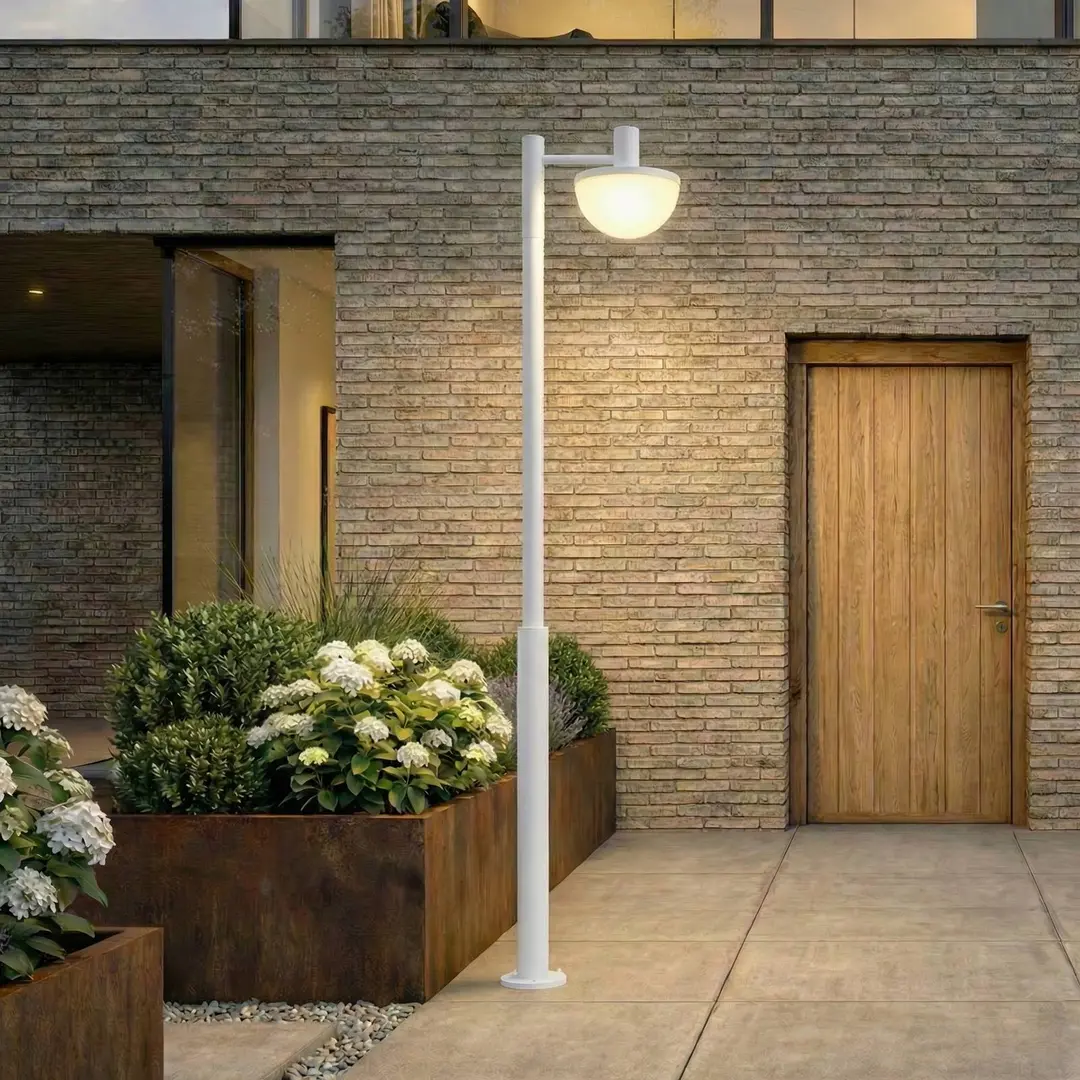 Lucande LED-Außenleuchte Toras, hellgrau 1-flg., CCT dimmbar
