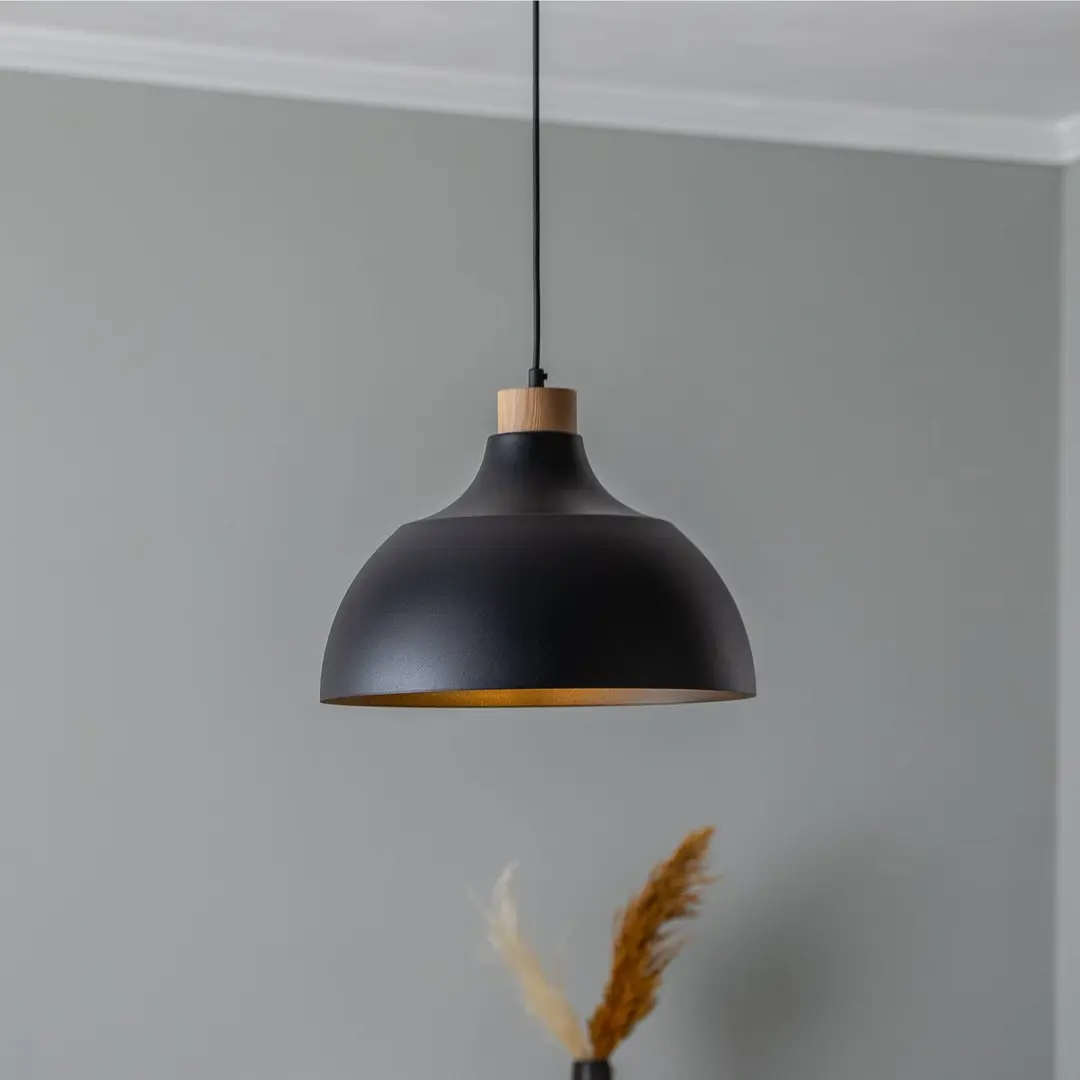 TK Lighting Hängeleuchte Kaitt, schwarz, Ø 34 cm, Holzdetail