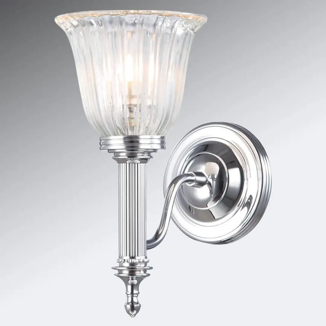 ELSTEAD Feuchtraum-Wandleuchte Carroll chrom, Glas gerillt