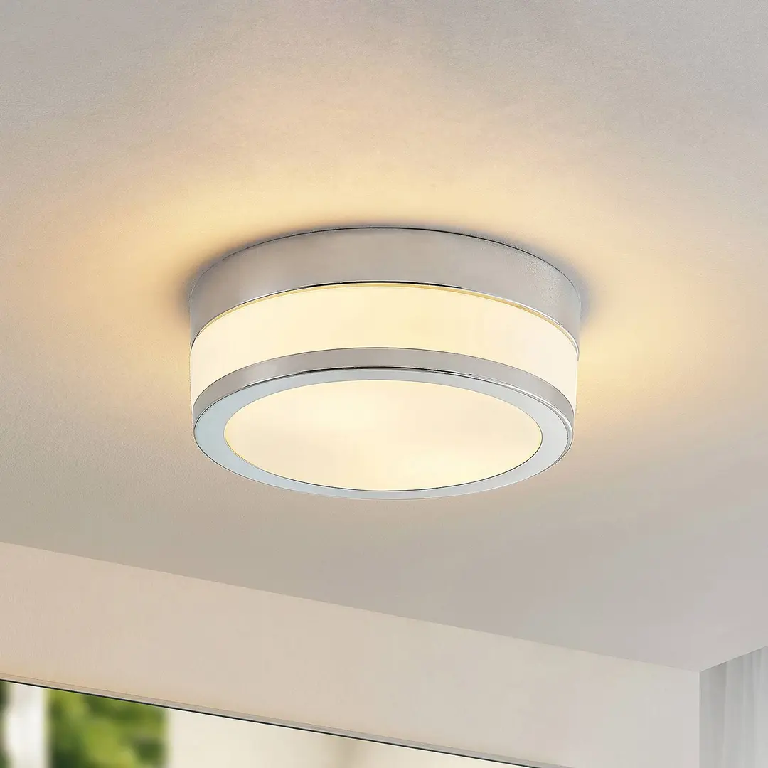 Lindby Deckenlampe Flavi, Ø 23 cm, chrom, Glas, IP44, E27