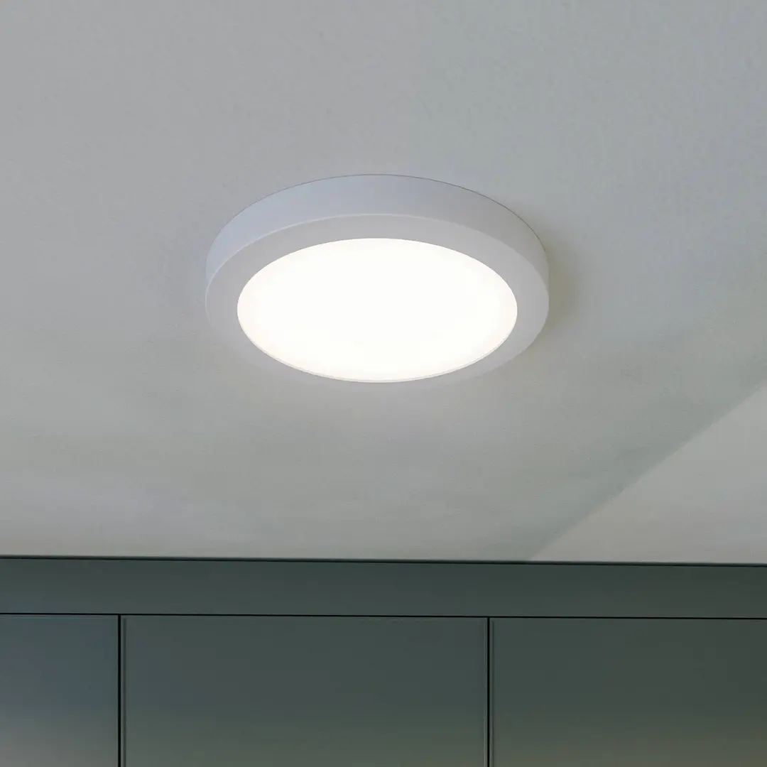 Prios LED-Deckenlampe Aureka, Bewegungsmelder, Ø 23 cm, weiß