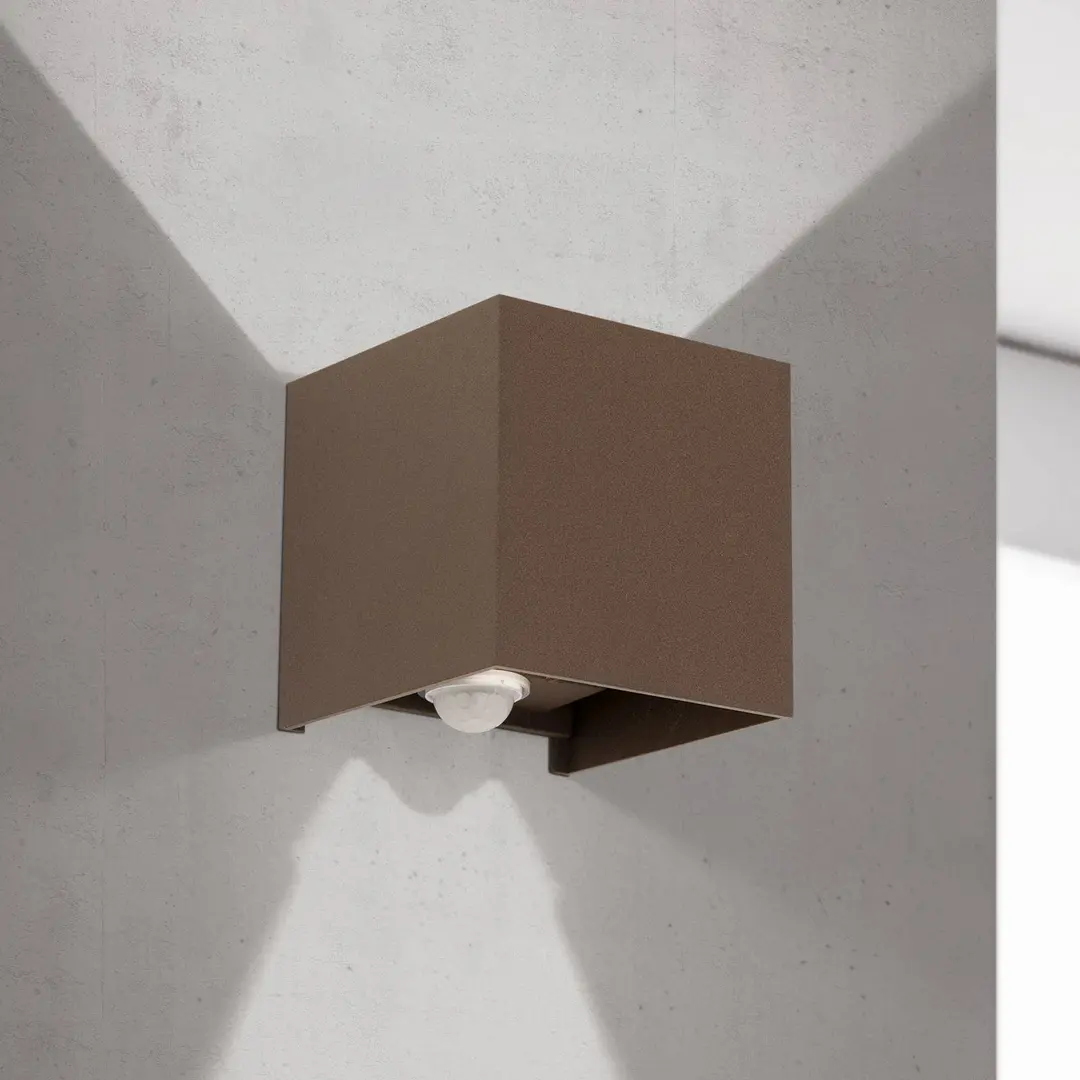 Orion LED-Außenwandleuchte Cube-S, corten, Metall, Sensor