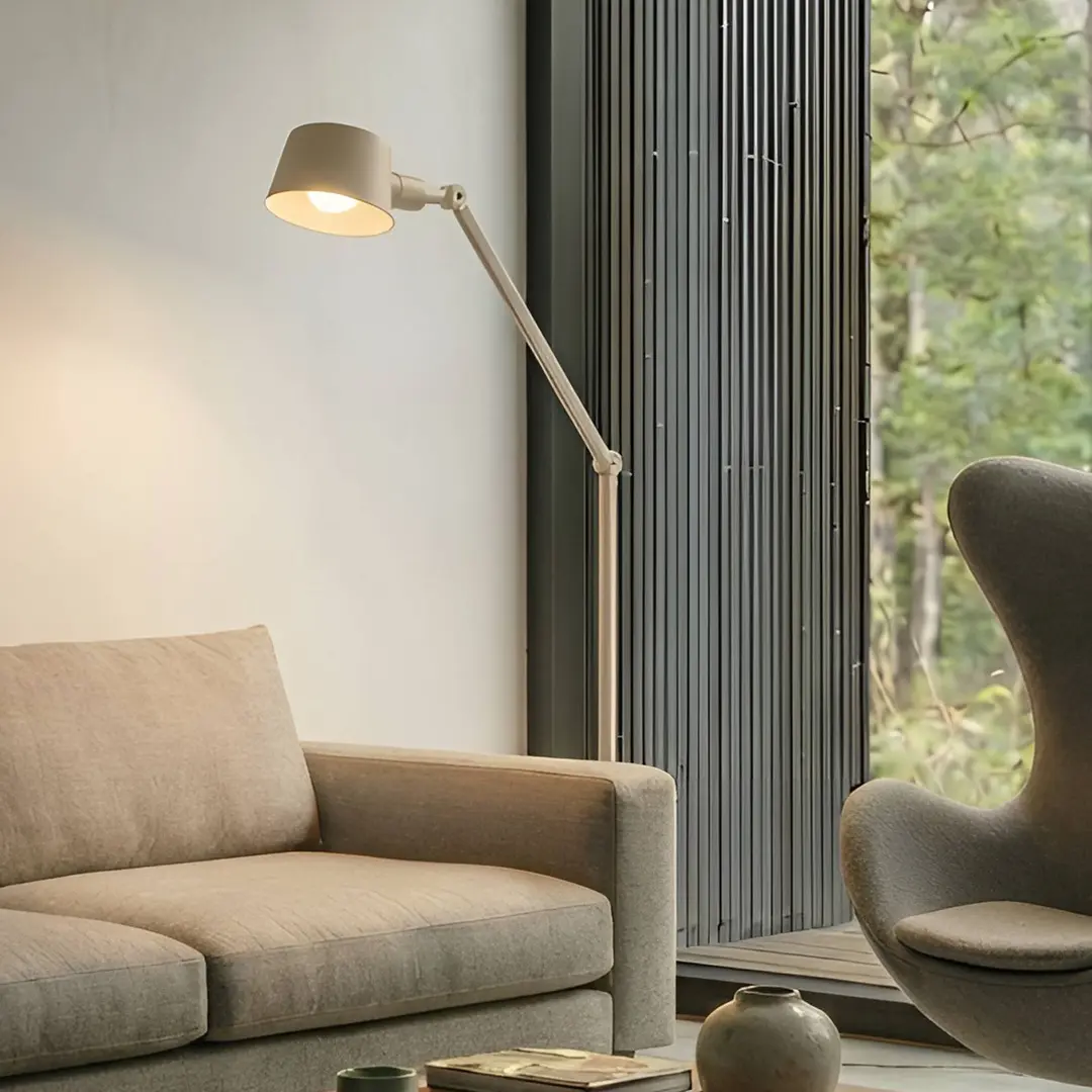 Lucande Stehleuchte Silka, 173 cm, beige, verstellbar, E27