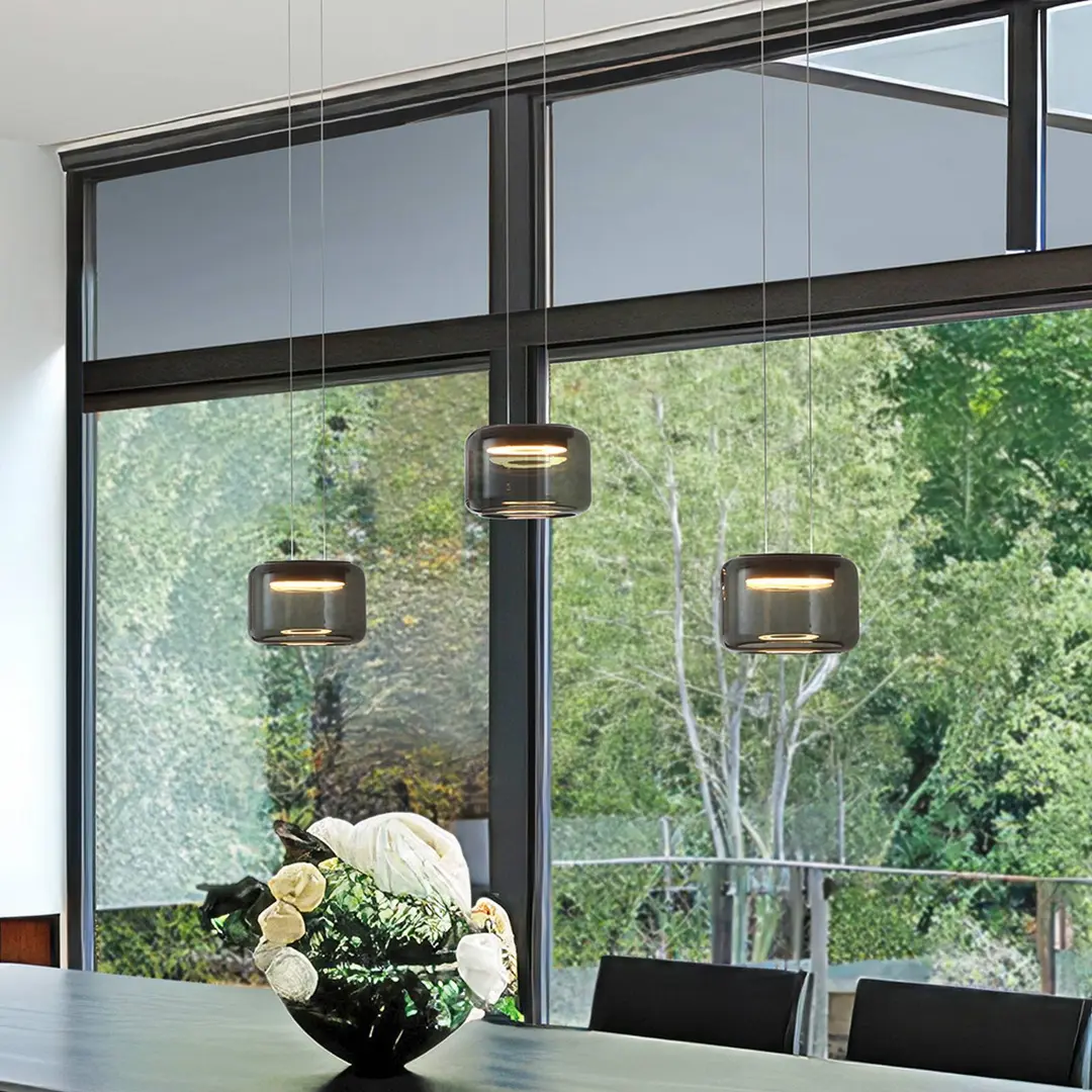 Knapstein LED-Hängelampe Sidra, schwarz, Länge 120 cm, Gestensteuerung