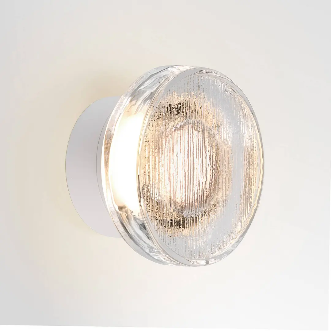 MARSET LED-Außenwandlampe Roc, Ø 17 cm, weiß/transluzent