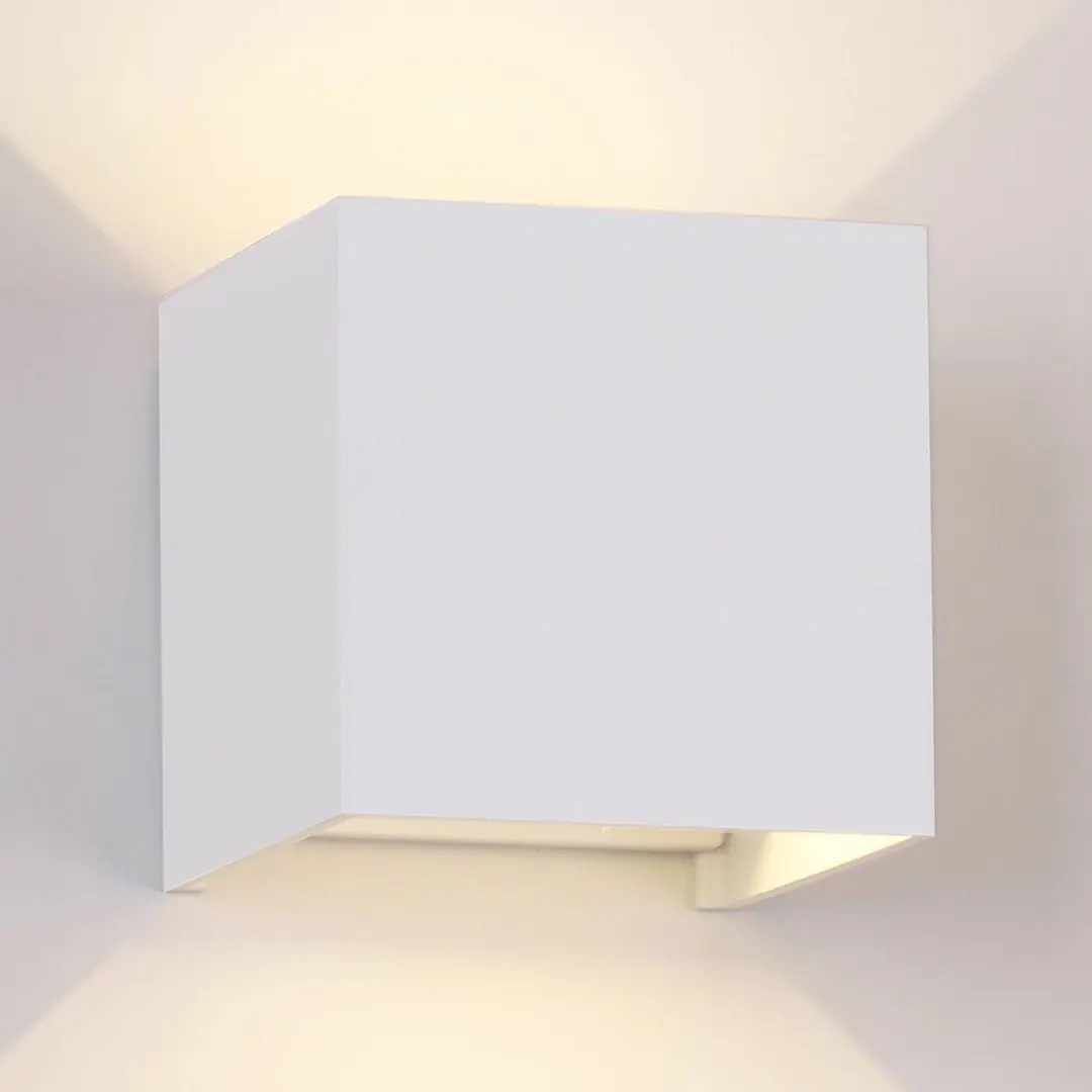 Mantra Iluminación LED-Außenwandleuchte Davos eckig, on/off, weiß
