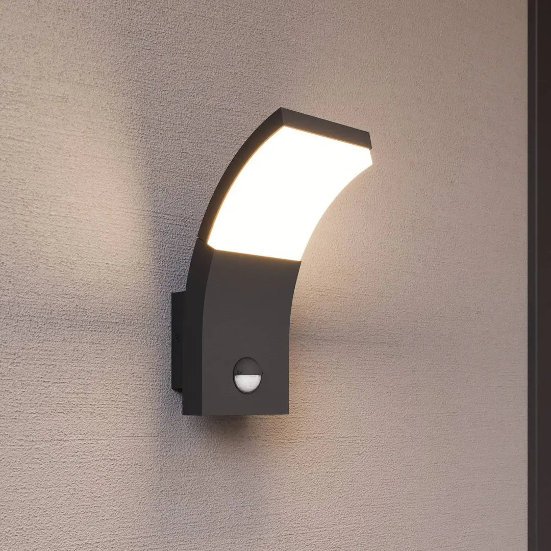 Lucande LED-Wandleuchte Timm, Sensor, 20cm, anthrazit, IP54