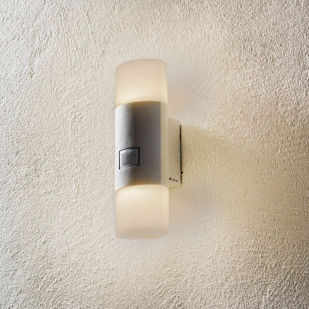 STEINEL L 910 S LED-Sensor-Außenwandleuchte silber
