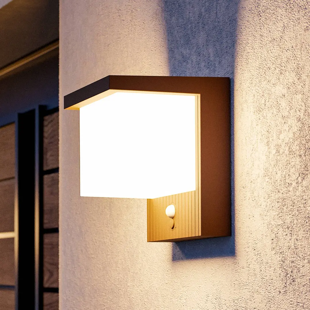 EGLO LED-Solarwandlampe Frigento rostfarben, Höhe 15 cm, Sensor