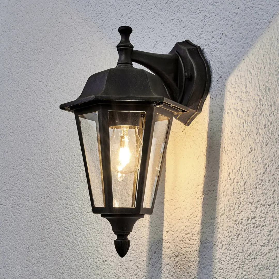 Lindby Außenwandleuchte Lamina, Fassung unten, Laterne, E27