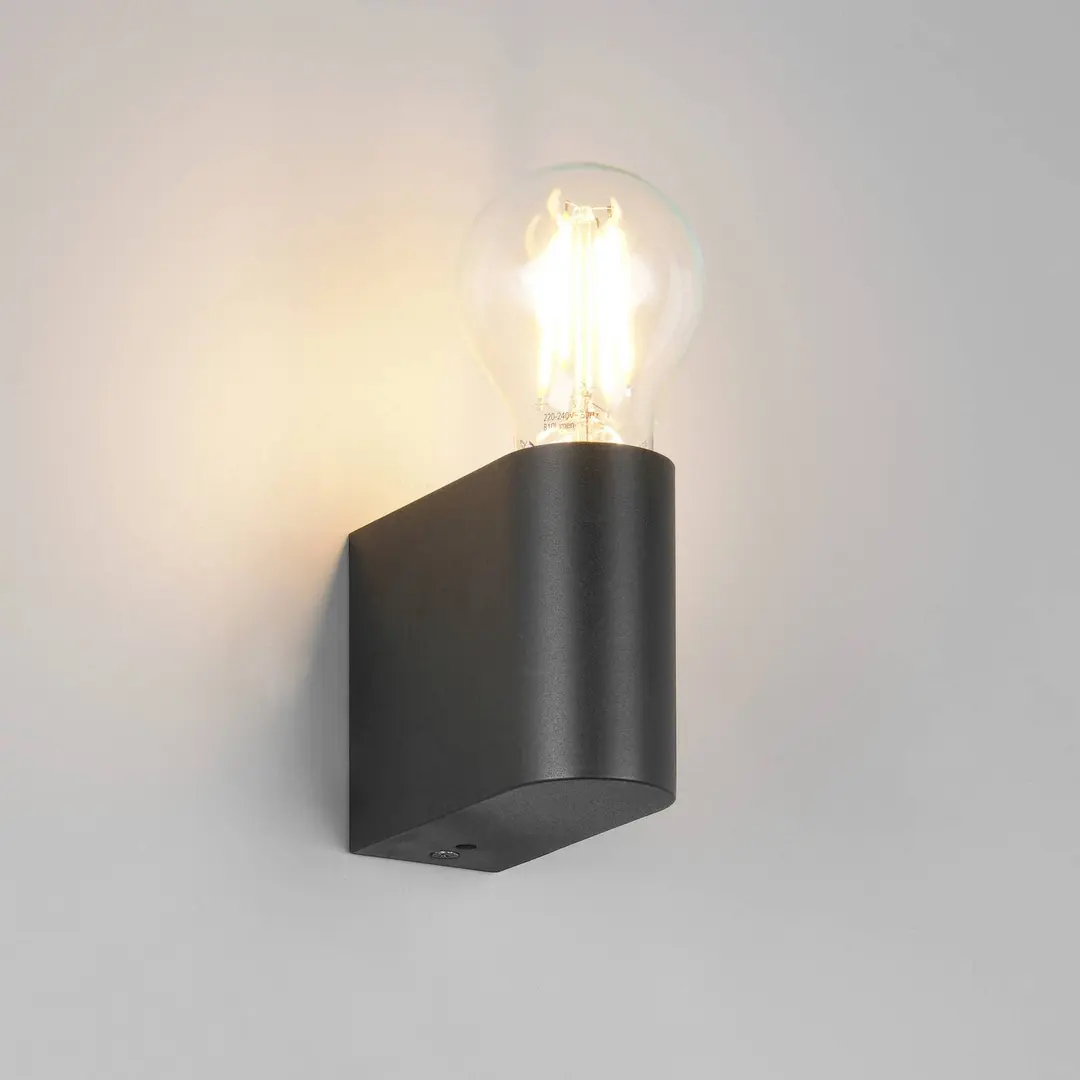 Trio Lighting Bad-Wandlampe Pratella, Breite 4 cm schwarz, Kunststoff IP44