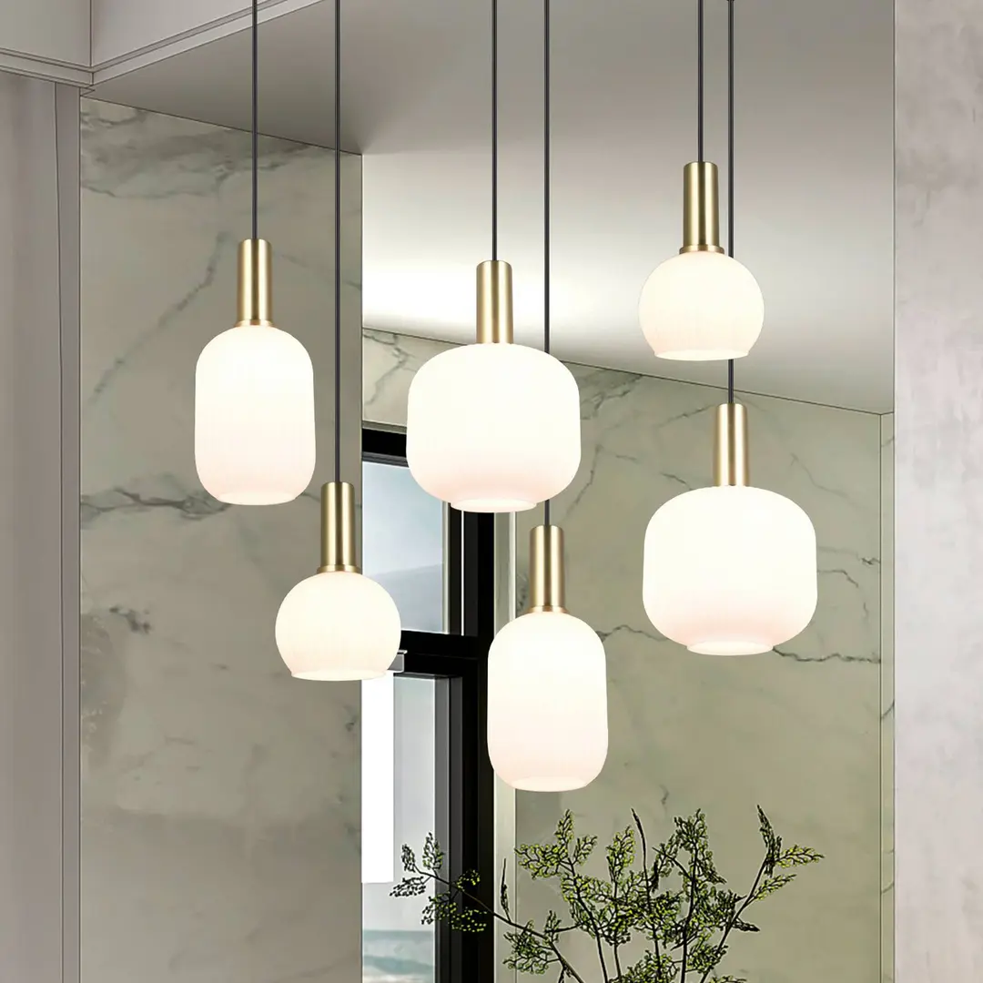 Trio Lighting Pendelleuchte Diva, 6-fl., messingfarben, opal, Metall, Glas