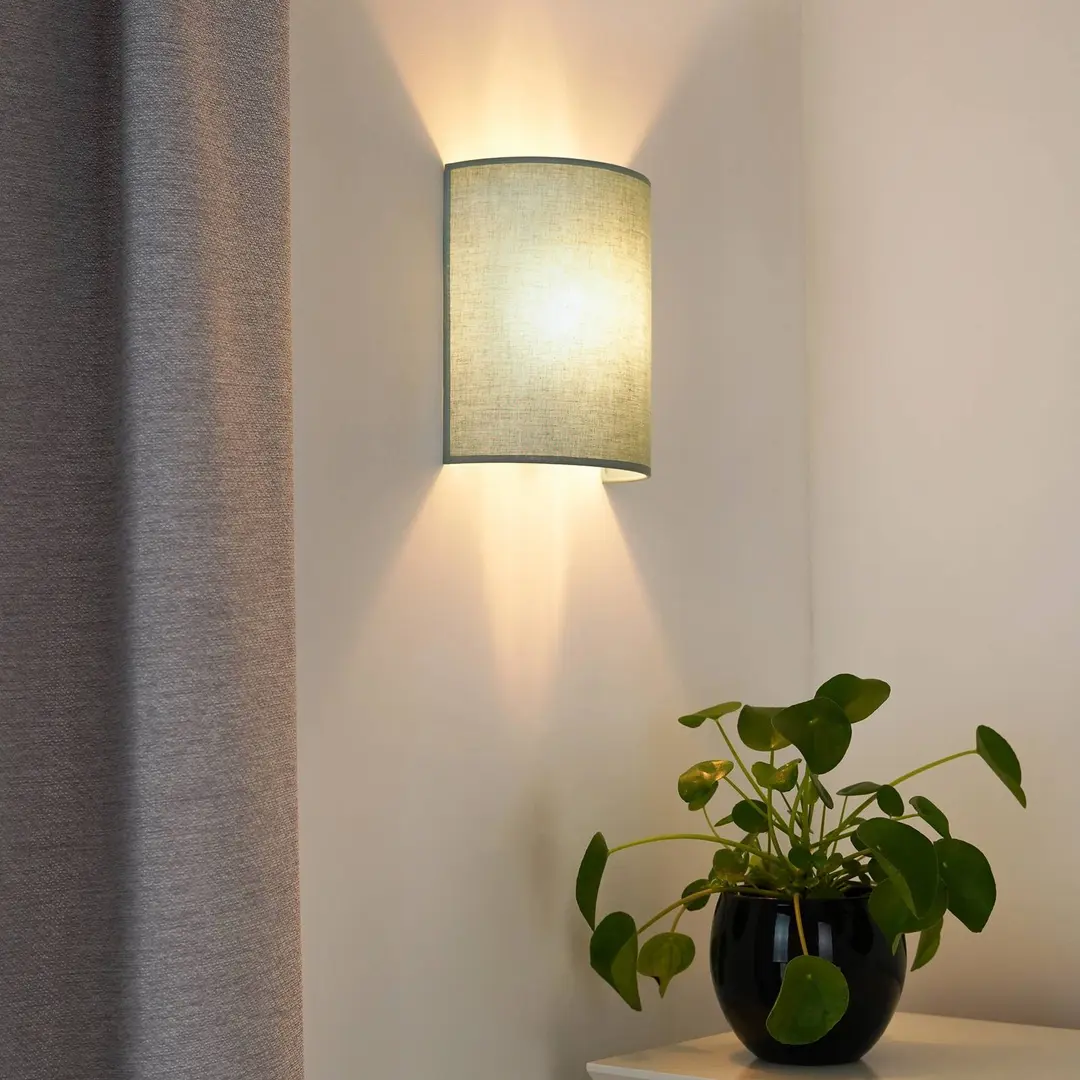 Duolla Wandleuchte Celine, salbeigrün, Stoff, E27