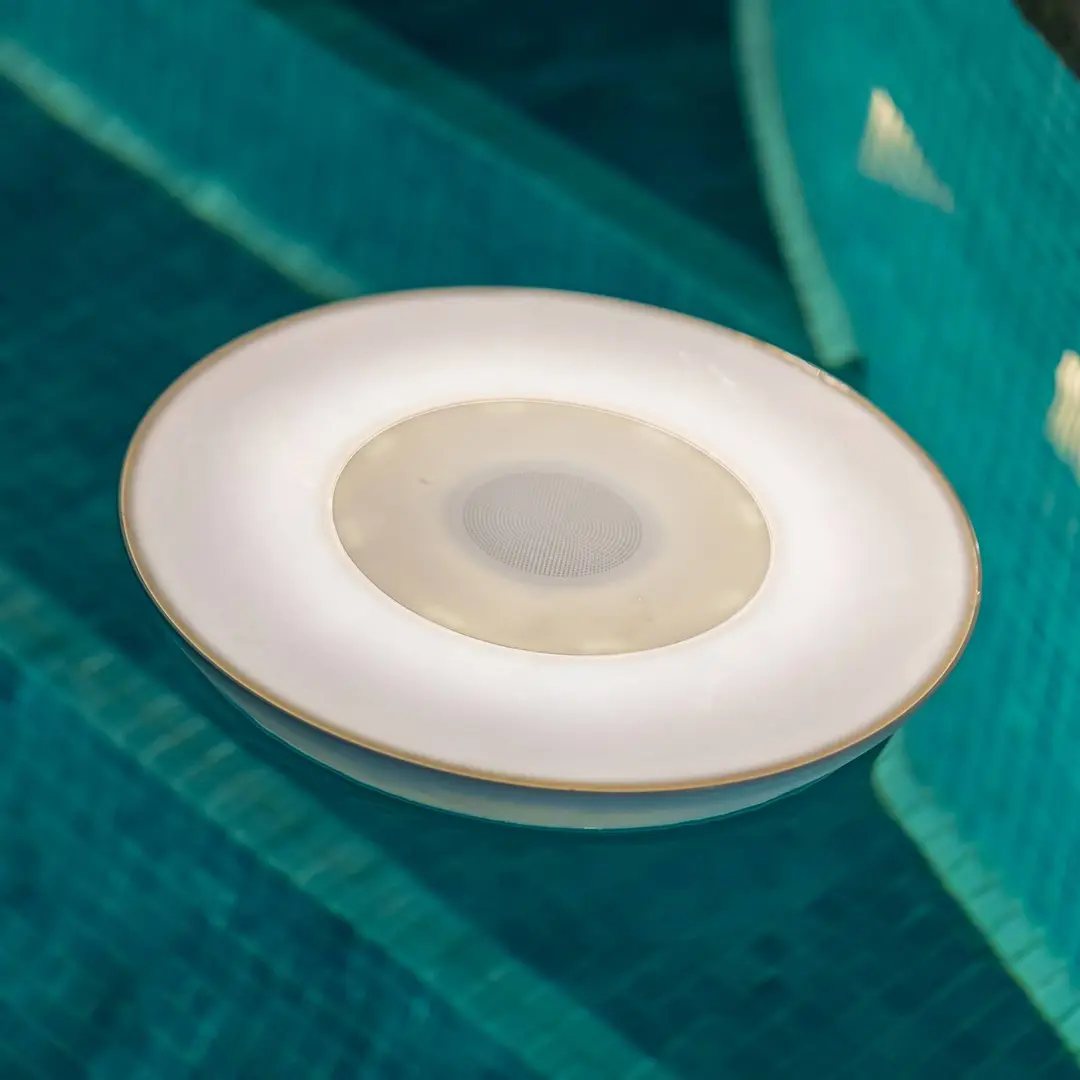 Newgarden Wally Play Akku-Poollampe RGBW Speaker