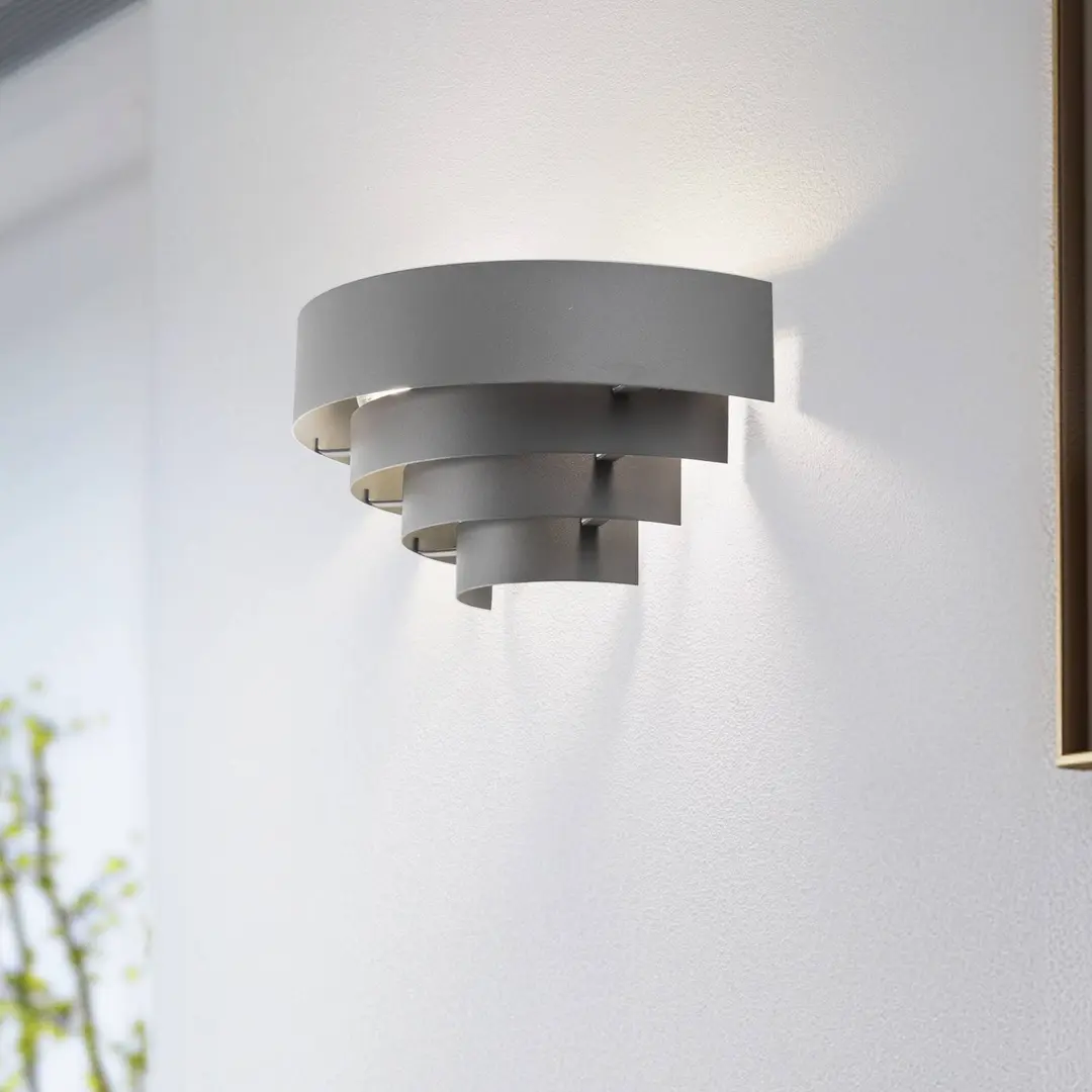 Luminex Wandleuchte Levin mit Stahlschirm, grau