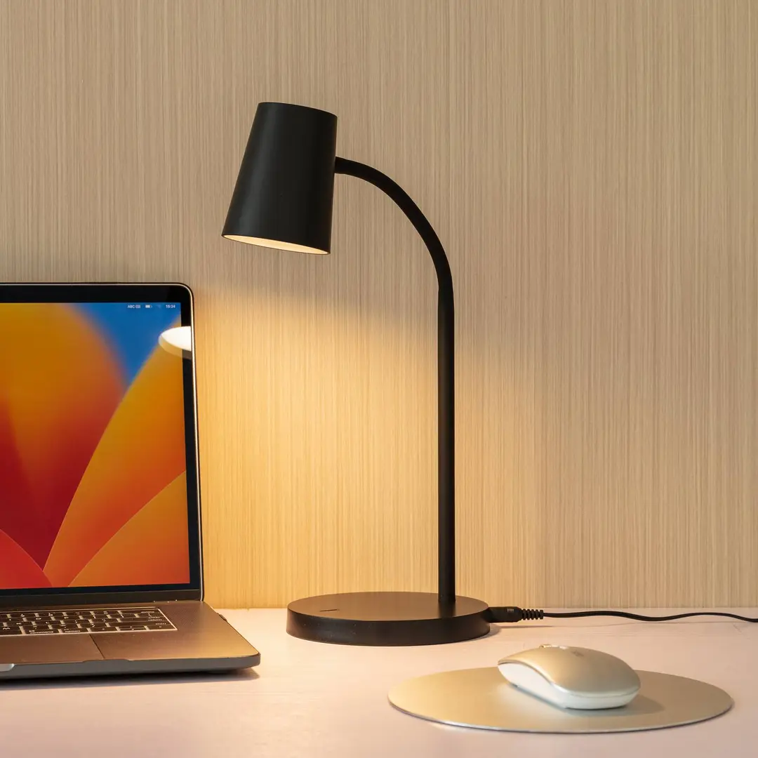 Lindby LED-Tischlampe Ailina, Höhe 36 cm, schwarz, dimmbar