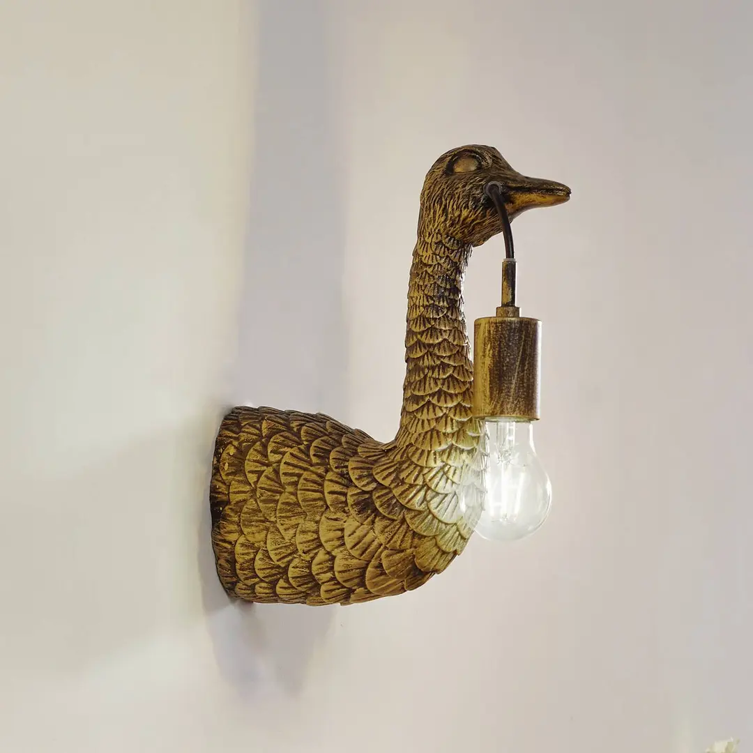 Lindby Wandleuchte Nirvathia, Strauß, messingfarben, Metall