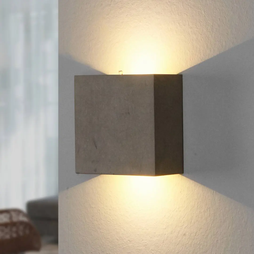Lindby LED-Wandleuchte Yva, grau, Beton, 13 x 13 cm, up/down
