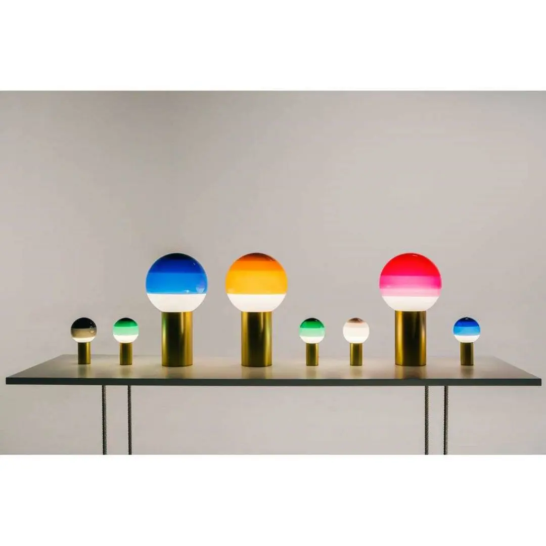 MARSET Akku-Tischlampe Dipping Light, grün/messing