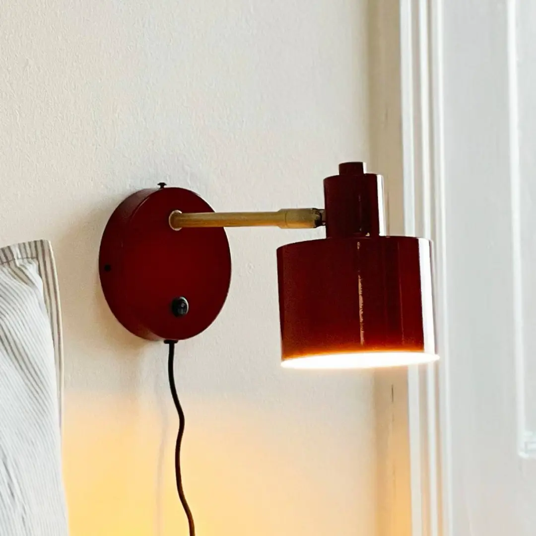 Dyberg Larsen Wandlampe Ocean, dunkelrot, Ausladung 30 cm