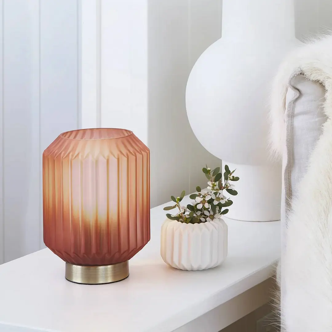 Beacon Lighting Beacon Tischleuchte Clancy, Glasschirm pink, Höhe 17 cm